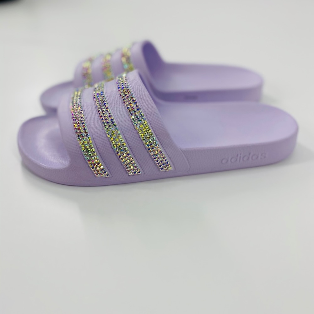 Adidas Adilette Aqua ‘Iced Orchid/AB Crystal’Custom Slides Woman’s Size 8 - Picture 3 of 3